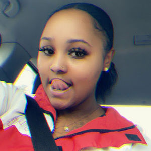 Meet your Posher, Demetria